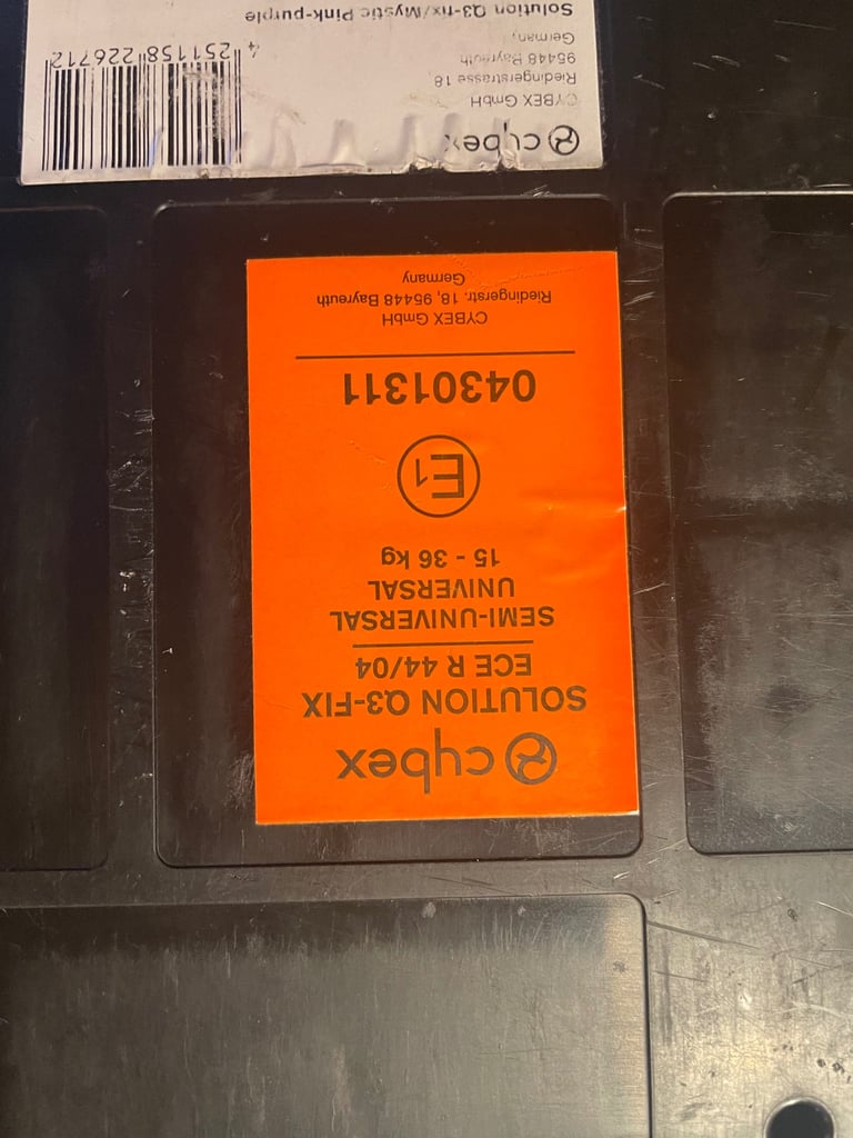 Cybex Q3 car seat booster Isofix