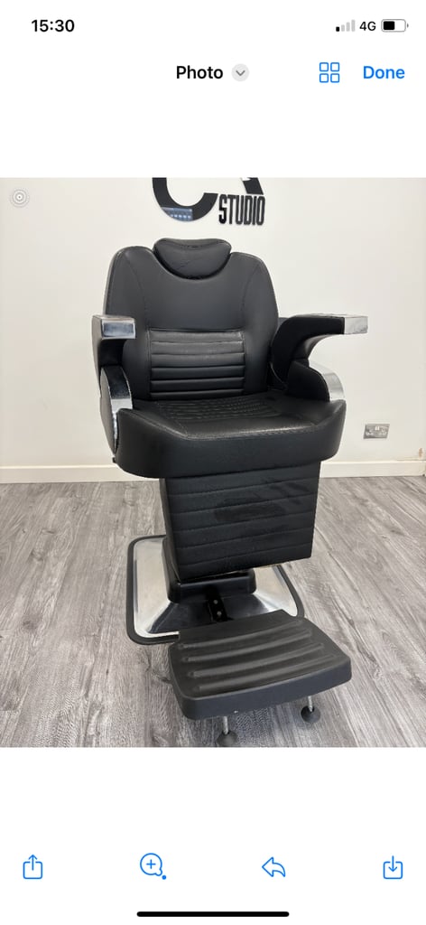 BARBER CHAIR FOR SALE - £180