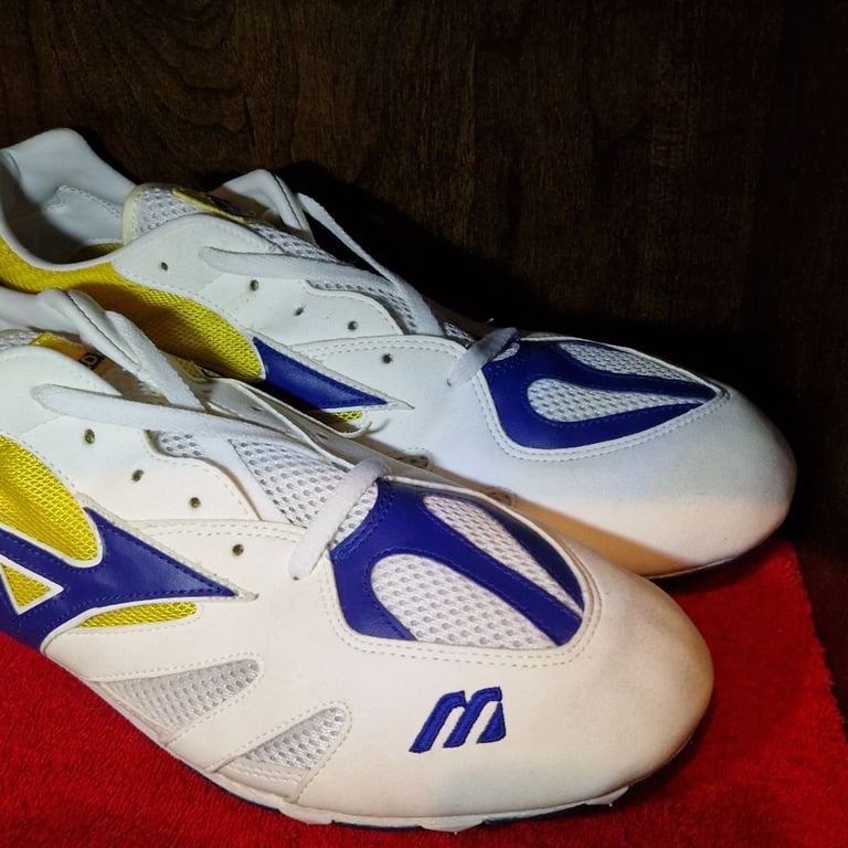 Mizuno Athens Track & Field Spikes – White/Blue/Yellow – Men’s UK 12 – Original Box