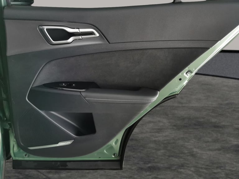 2022 Kia Sportage 1.6 h T-GDi GT-Line S SUV 5dr Petrol Hybrid Auto Euro 6 (s/s) (226 bhp) - C Suv...