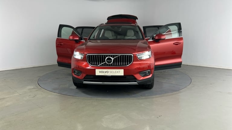 2020 Volvo XC40 Inscription Pro, B4 AWD mild hybrid Estate Petrol Automatic