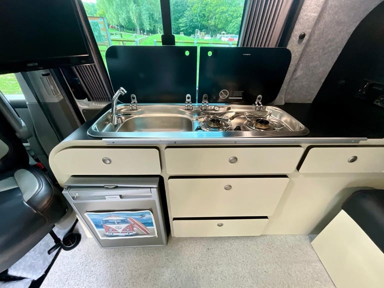 VW Transporter, T5.1, DSG, 4 berth, 4 belted seats campervan for sale