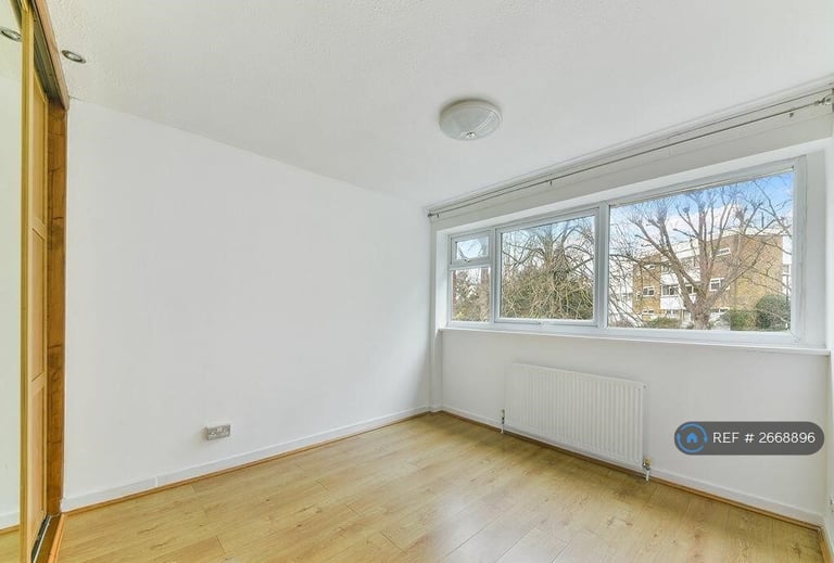 4 bedroom house in Chichele Gardens, Croydon, CR0 (4 bed) (#2668896)