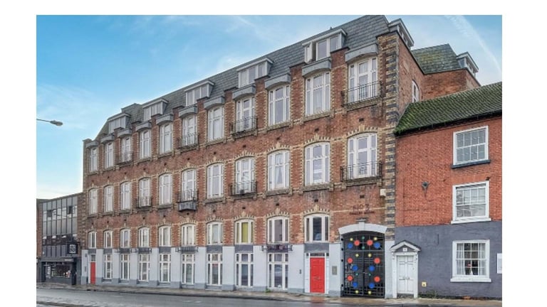 2 Bed Apartment Worcester City Centre