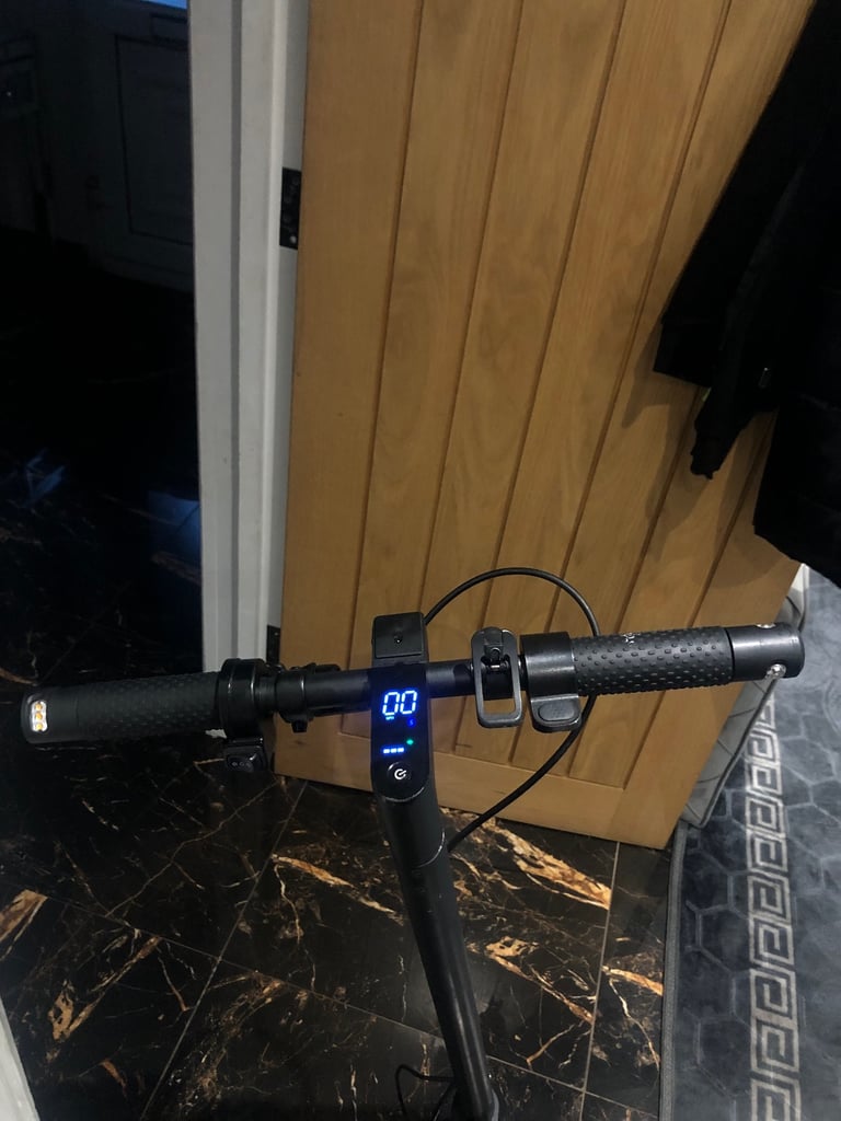 Electric scooter