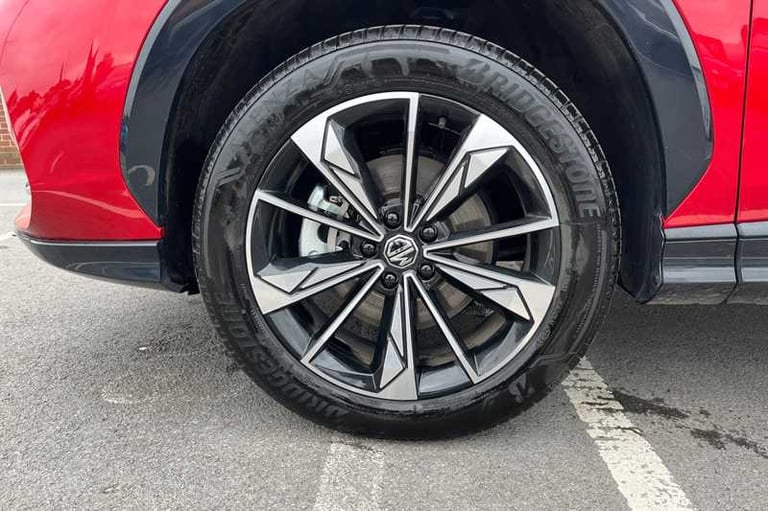 2025 MG MG HS 1.5 T-GDI Trophy SUV 5dr Petrol Manual Euro 6 (s/s) (169 ps) SUV Petrol Manual