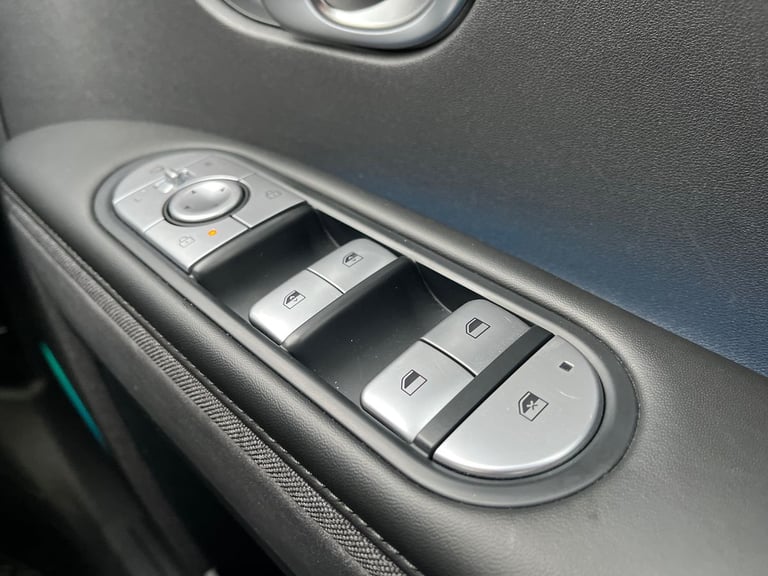  Hyundai Ioniq 5 58kwh Ultimate Hatchback 5dr Electric Auto 170 Ps Electric