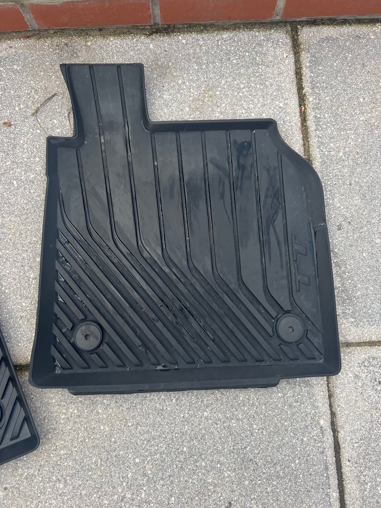 Audi TT car mats and boot liner 
