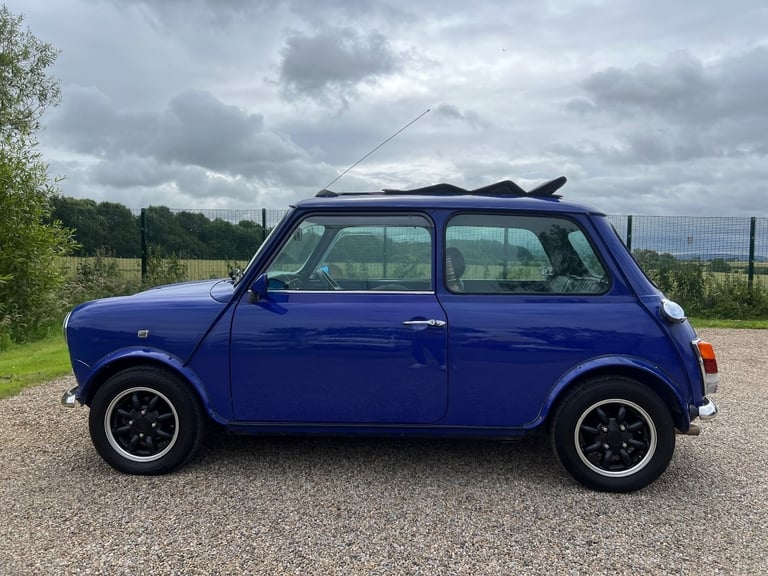 ROVER MINI PAUL SMITH RARE INVESTABLE CLASSIC MINI 1300 AUTOMATIC 1 OF 1800 MADE