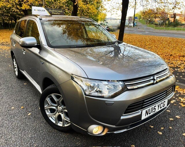 image for 2015 Mitsubishi Outlander 2.0 PHEV GX4h 5dr Auto ESTATE Petrol Parallel Phev Automatic
