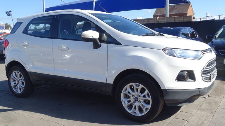 FORD ECOSPORT 1.5 Zetec 2015