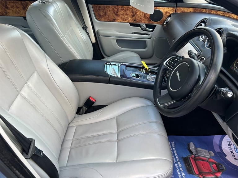 2011 Jaguar XJ D V6 PREMIUM LUXURY Saloon Diesel Automatic