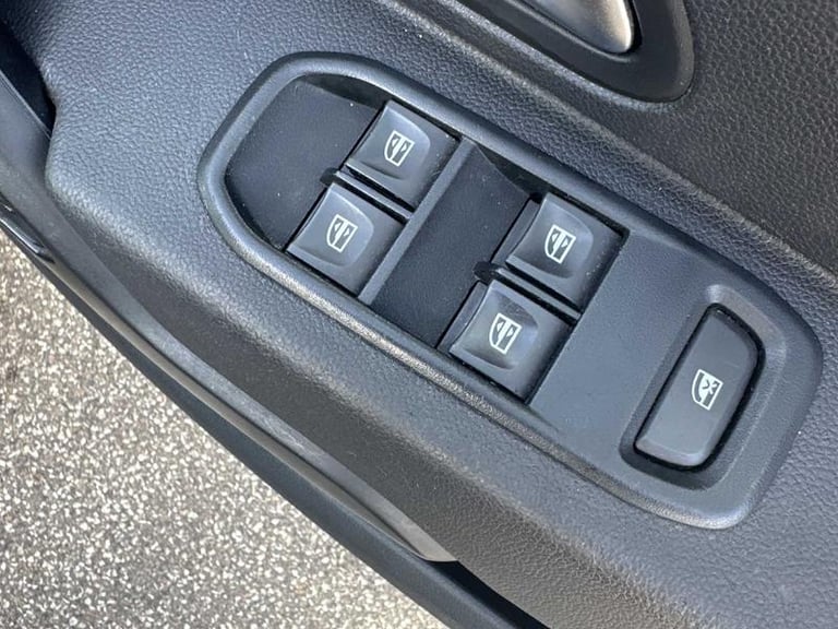 2019 Dacia Duster 1.6 SCe Comfort 5dr Manual SUV Petrol Manual