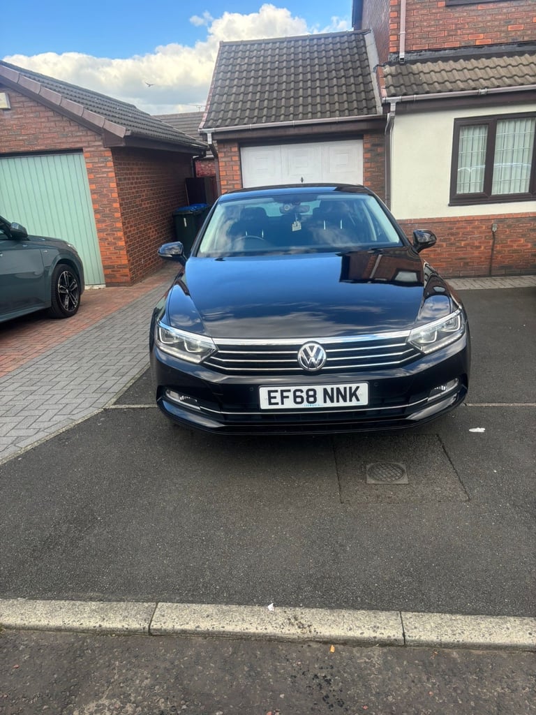 Volkswagen, PASSAT, Saloon, 2018, Manual, 1498 (cc), 4 doors
