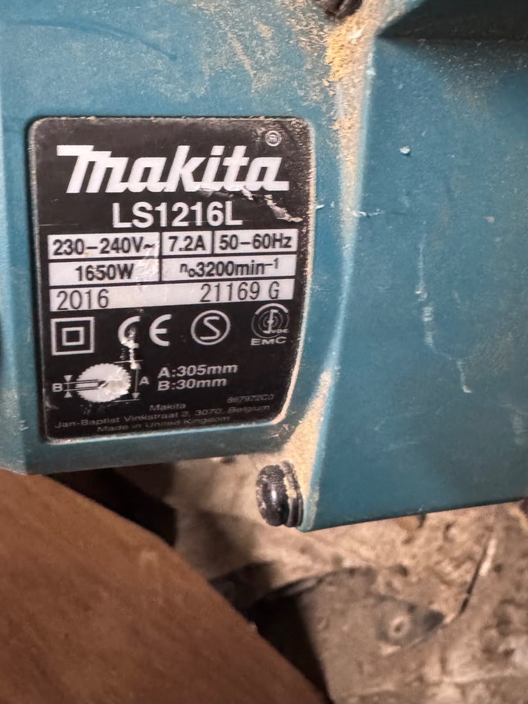 Makita Chop Saw & Stand 
