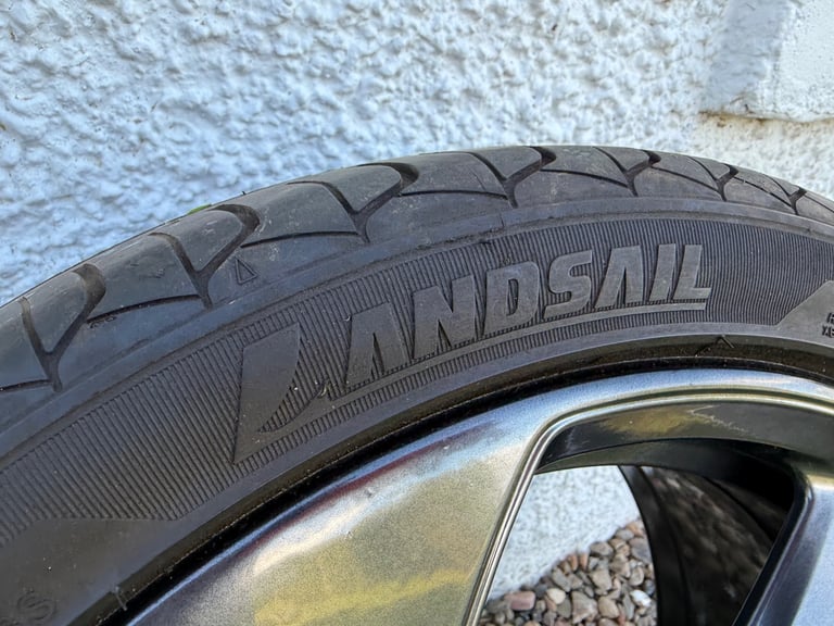 Golf GTI 18inch alloy wheels & Tyres