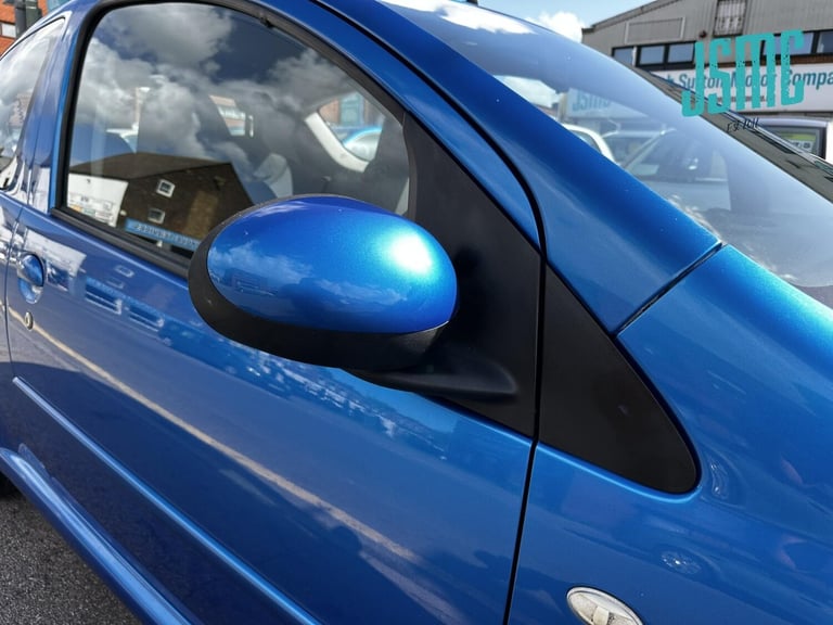2010 Toyota AYGO 1.0 VVT-i Blue Hatchback 3dr Petrol Manual Euro 4 (67 bhp) Hatchback Petrol Manual