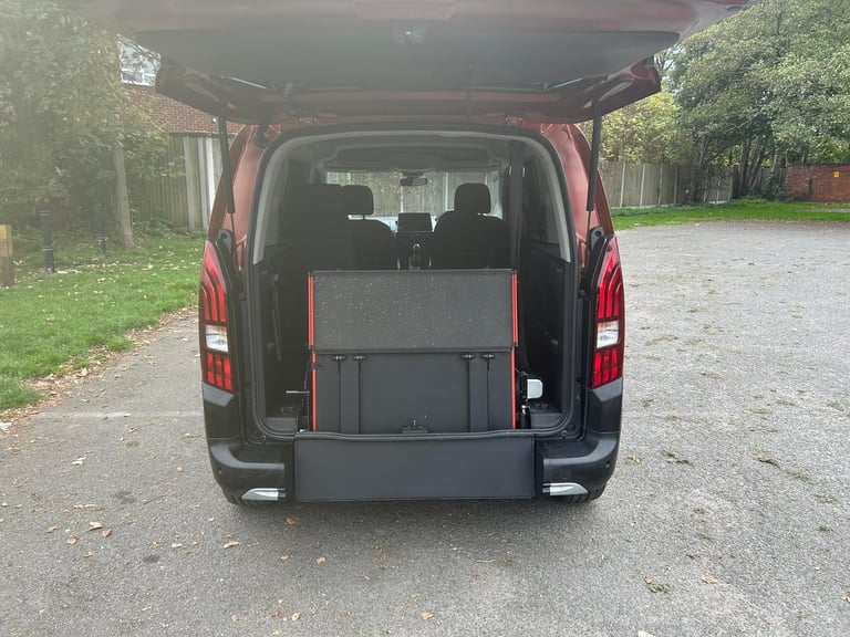 Peugeot RIFTER HORIZON RE TD Wheelchair access vehicle