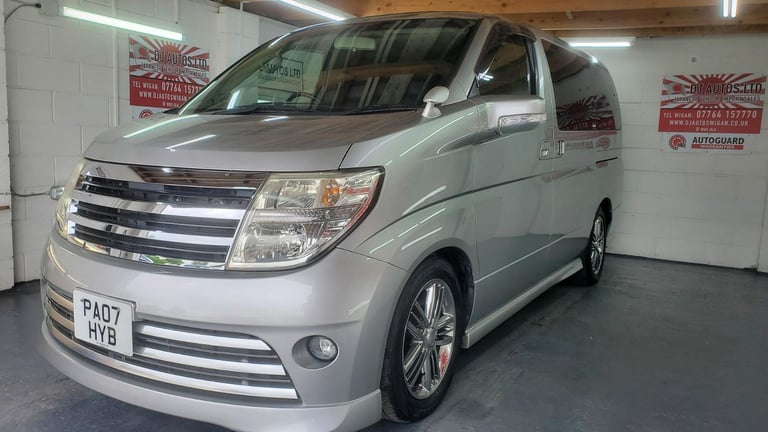 Nissan Elgrand e51 rider 2.5 automatic 8 seater fresh japanese import 2007