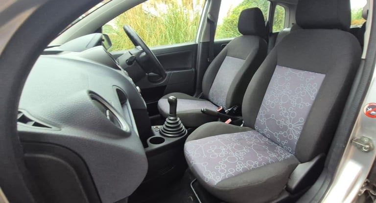 MOT - 16th of October 2026. 3 Owners. Ford Fiesta Style Climate - 2008/58 - 1.25 Petrol Manual 5 dr
