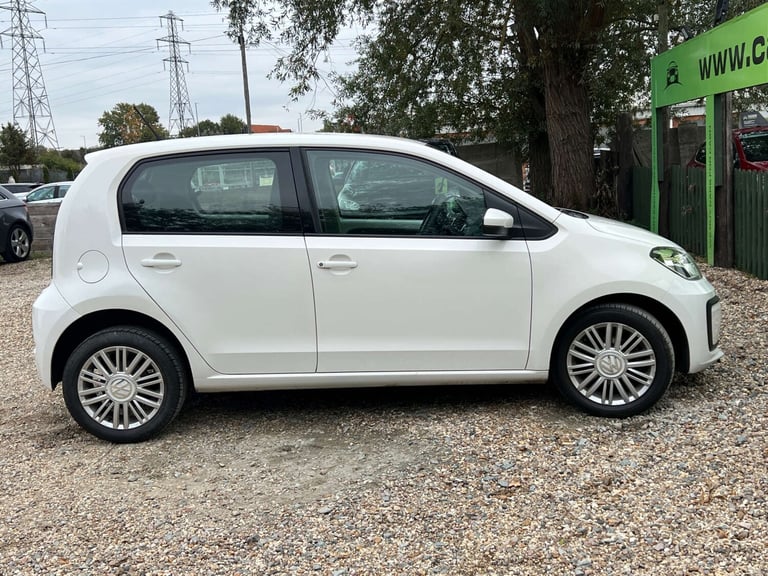 2017 Volkswagen up! 1.0 Move Up 5dr Hatchback Petrol Manual