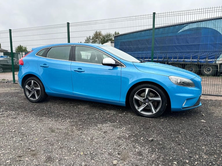 2014 Volvo V40 2.0 D3 R-Design Euro 5 (s/s) 5dr HATCHBACK Diesel Manual