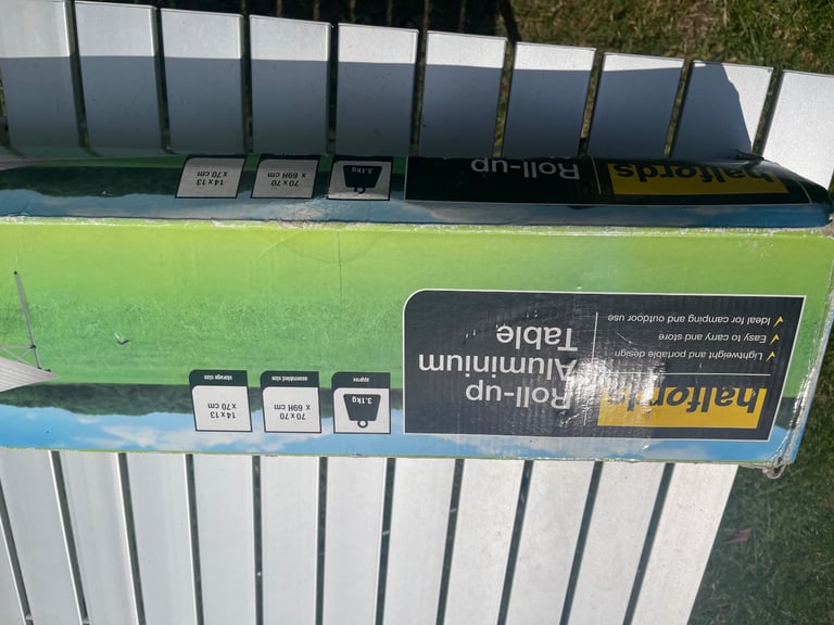 image for Halfords roll up aluminium table