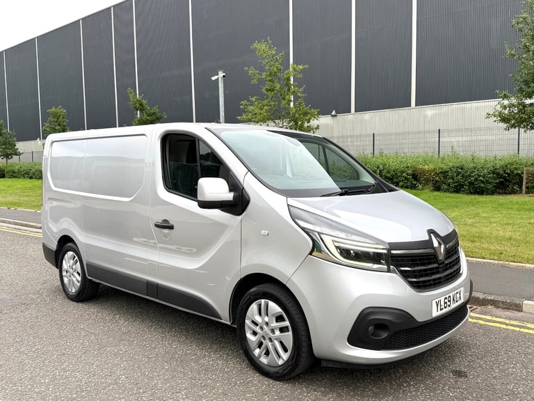2019 Renault Trafic SPORT VAN 2.0 DCI 120 PS 6 SPEED-L1 SWB-REFLEX SILVER PANEL VAN Diesel Manual