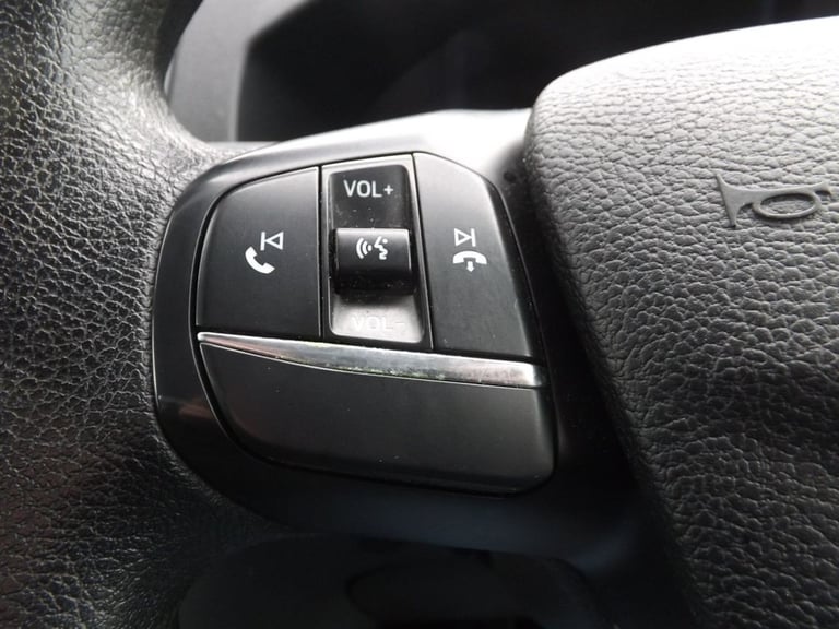 2020 Ford Transit 2.0 350 LEADER C/C ECOBLUE 129 BHP CHASSIS CAB Diesel Manual