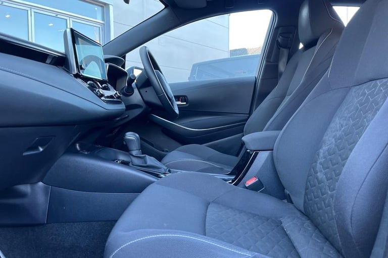 2022 Toyota Corolla 1.8 VVT-i Hybrid Icon Tech 5dr CVT HATCHBACK PETROL/ELECTRIC Automatic