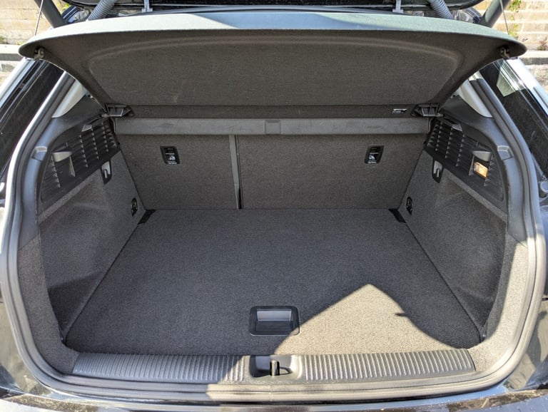 NOV 2018 68 AUDI Q2 SPORT 30 1.0 TFSi 5 DOOR ESTATE * SAT.NAV * A/CON * CRUISE