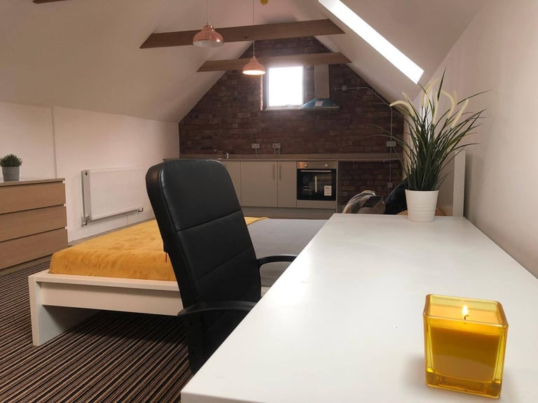 Spacious & Cosy Studio Flat for Rent – CV1 5DW