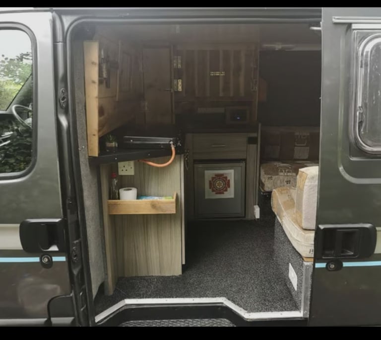 Iveco, DAILY, 2005, 2287 (cc) campervan camper van dayvan day van