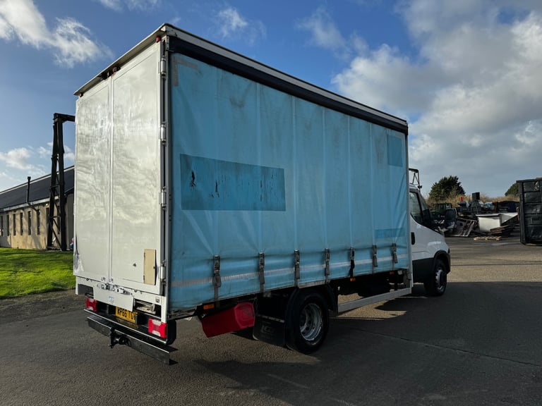 2016 Iveco Daily Iveco Daily 70-210 3.0 Auto-Hi-Matic 2016 Euro-6 14f Curtainsider Van NA Diesel ...