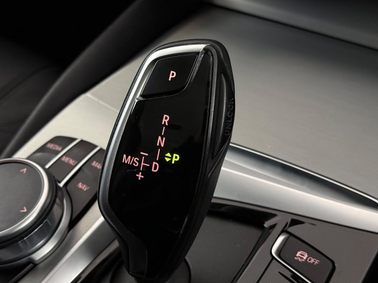 2020 BMW 5 Series 520d SE 4dr Auto SALOON DIESEL Automatic