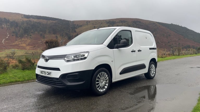 Toyota, PROACE CITY, Panel Van, 2024, Citroen Berlingo Peugeot partner Vauxhall combo