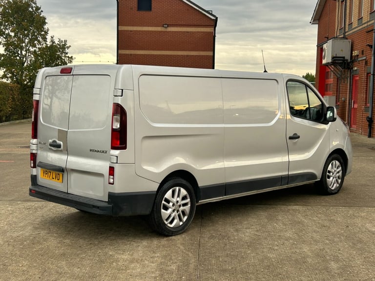 2017 17 Renault Trafic 1.6 DCI Sport LWB L2 , Sat nav, Air con,Bluetooth NO VAT
