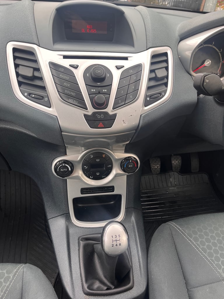 Ford, FIESTA, Hatchback, 2009, Manual, 1388 (cc), 5 doors