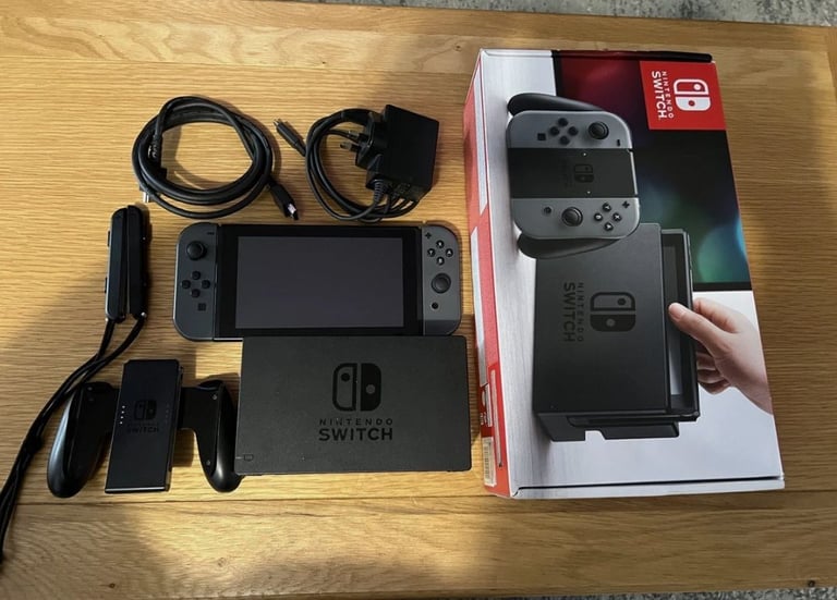 Nintendo Switch V-2 MOD with incredible games and accessories