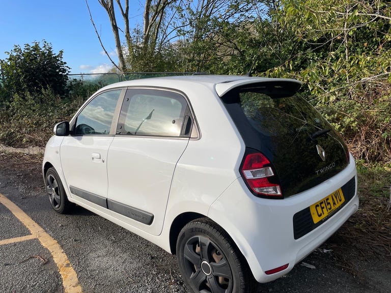 RENAULT TWINGO 1.0 SCE 15 REG 5 DOOR 12 MONTHS MOT ROAD TAX £20 LOW INSURANCE 50+MPG