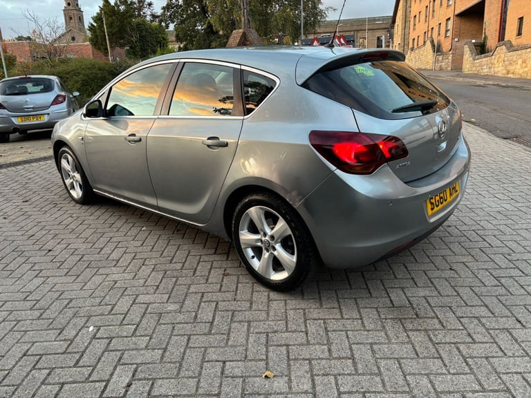 Vauxhall, ASTRA, Hatchback, 2010, automatic, 1598 (cc), 5 doors