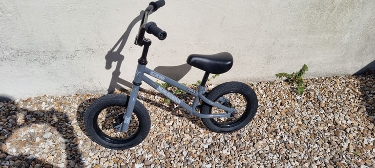 image for Invert lilflex balance bike. 12inch; wheel