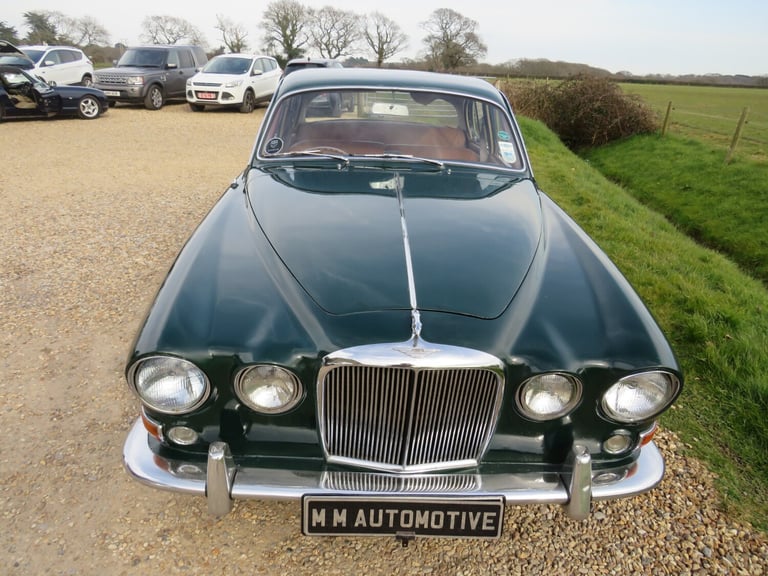 1968 Jaguar 420 4.2 MOD MANUAL Saloon Petrol Manual