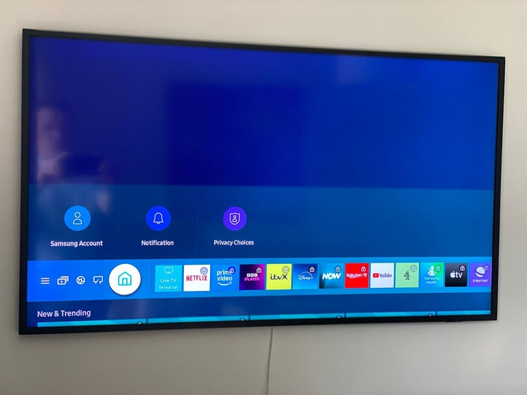 Samsung The Frame 43"QLED 4K Smart TV – Art Mode