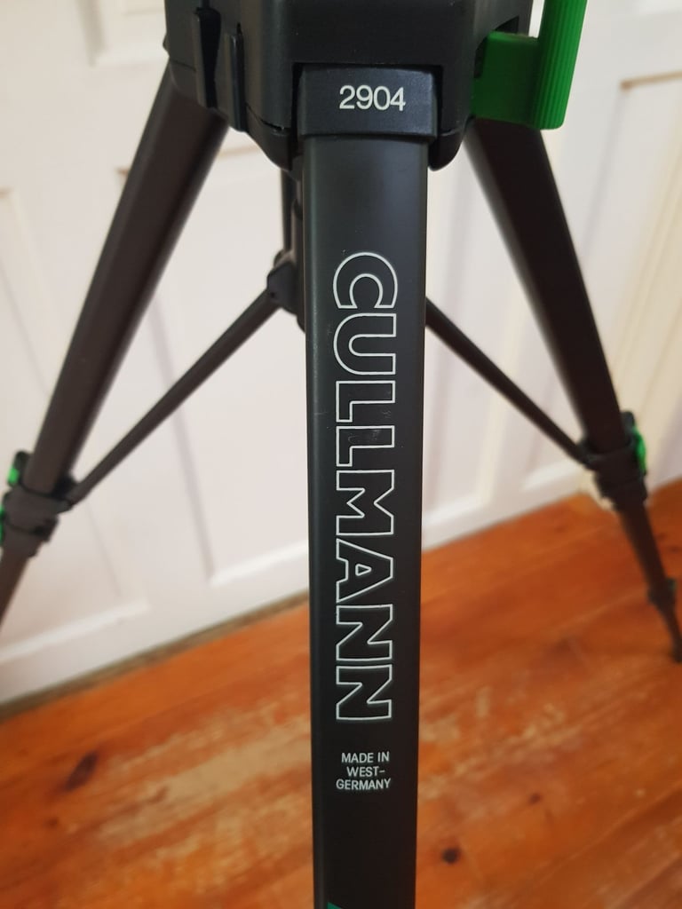 Cullman 2904 Aluminum Camera / Video tripod stand - double mounts - up to 200cm