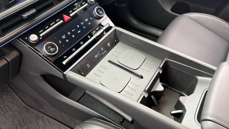 2025 Hyundai Santa Fe 1.6 TGDi Plug-in Hybrid Calligraphy 5dr 4WD Auto Estate Estate Hybrid Autom...