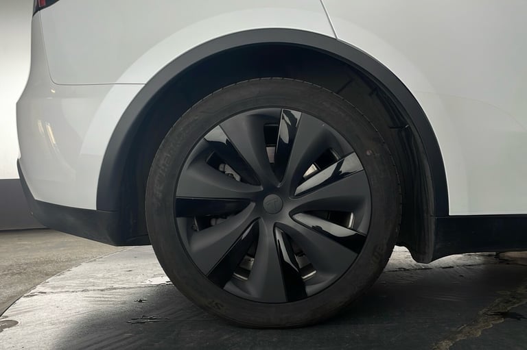  Tesla Model Y dual Motor Long Range Suv 5dr Electric Auto 4wde 384 Bhp Electric