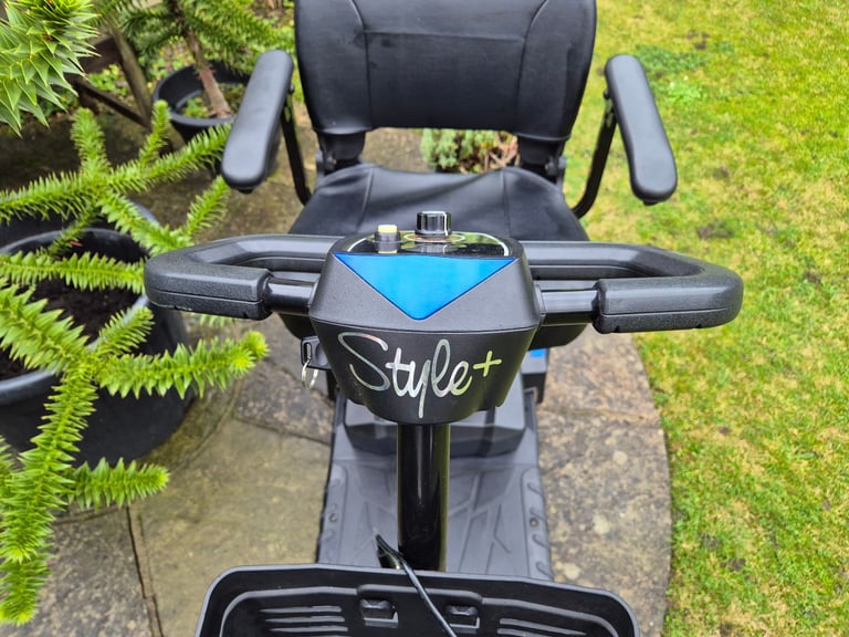 Mobility Scooter - VGC - Drive Style Plus - 4mph - Fits In Car Boot - Disability electric wheelchair