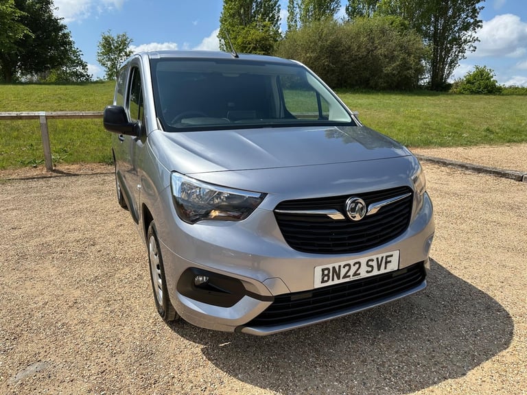 image for 2022 Vauxhall Combo 1.5 Turbo D 2000 Sportive L1 H1 Euro 6 4dr PANEL VAN Diesel Manual