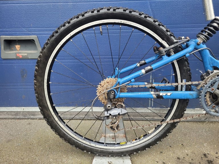 Gents mountain bike GT I-DRIVE Wheels 26" Frame 20" BIG BIKE!